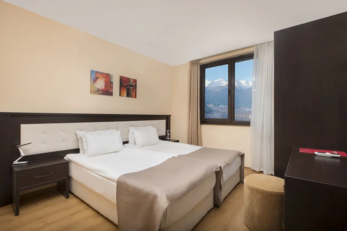 Royal Park Hotel & Apartments_Apartment-Sleeping room.jpg